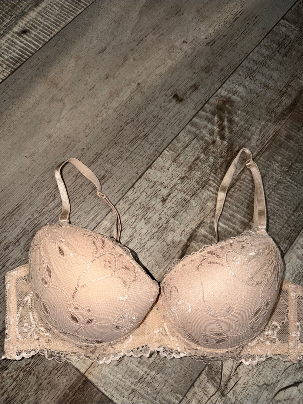 Lace Push-Up Bra in Blush-size 36C